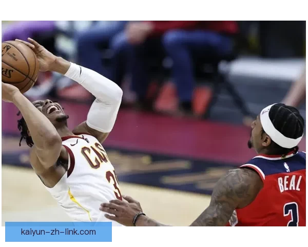 哈登成骑士队史最年长20分10助攻球员 梅里尔斩获职业生涯首个双十表现